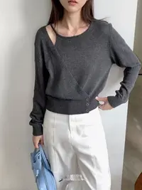 奈-设计感不规则假两件针织上衣9851