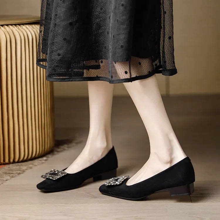 复古低跟单鞋女久站不累脚羊绒浅口高级感水钻扣百搭方头平底鞋女