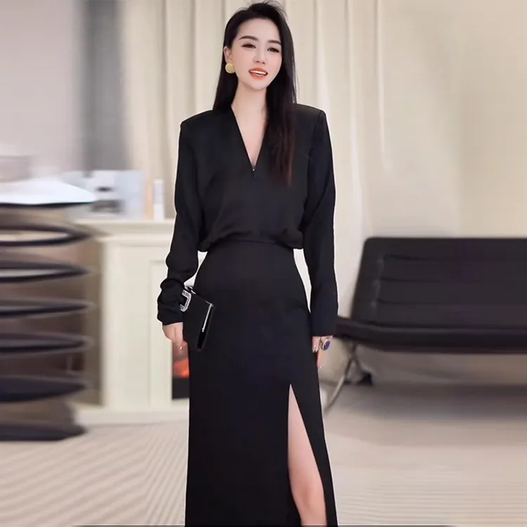 大码名媛气质轻奢女人味连衣裙春秋胖mm高级感小香风黑色开叉长裙