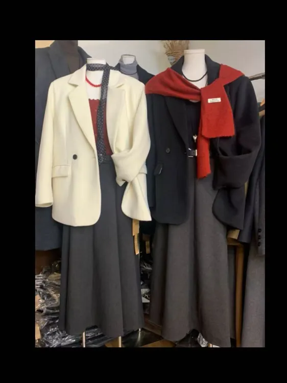 大衣外套黑白两色一套都有裙子时尚百搭毛呢羊绒韩版