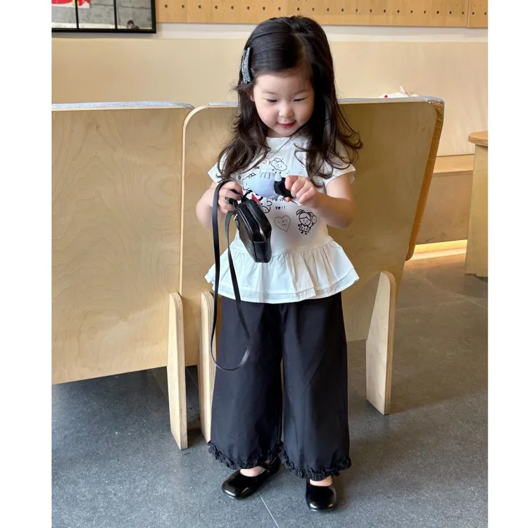 现货2025女童夏季新款韩版卡通动漫白色上衣抽绳工装裤子套装