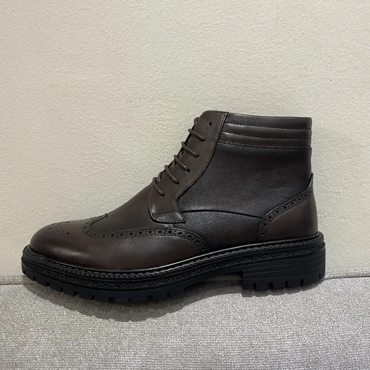 冬季男士中高帮加绒真皮布洛克增高切尔西靴 有45码