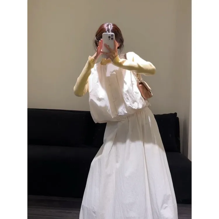 MARIE.COCOmiu里miu气穿搭秋冬新款黄色打底衫上衣花苞马甲半身裙
