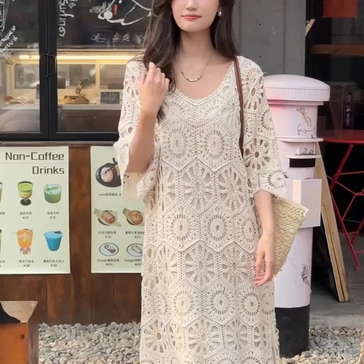 法式小众镂空钩花连衣裙女2025春夏新款高级感优雅宽松罩衫针织裙