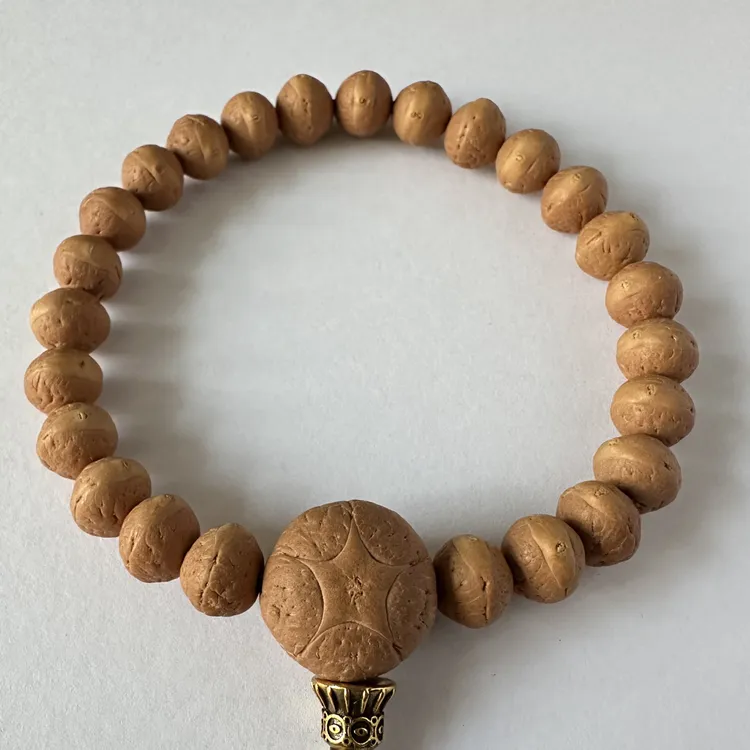 8.5尺寸同树实心，矮装飞碟，油性十足