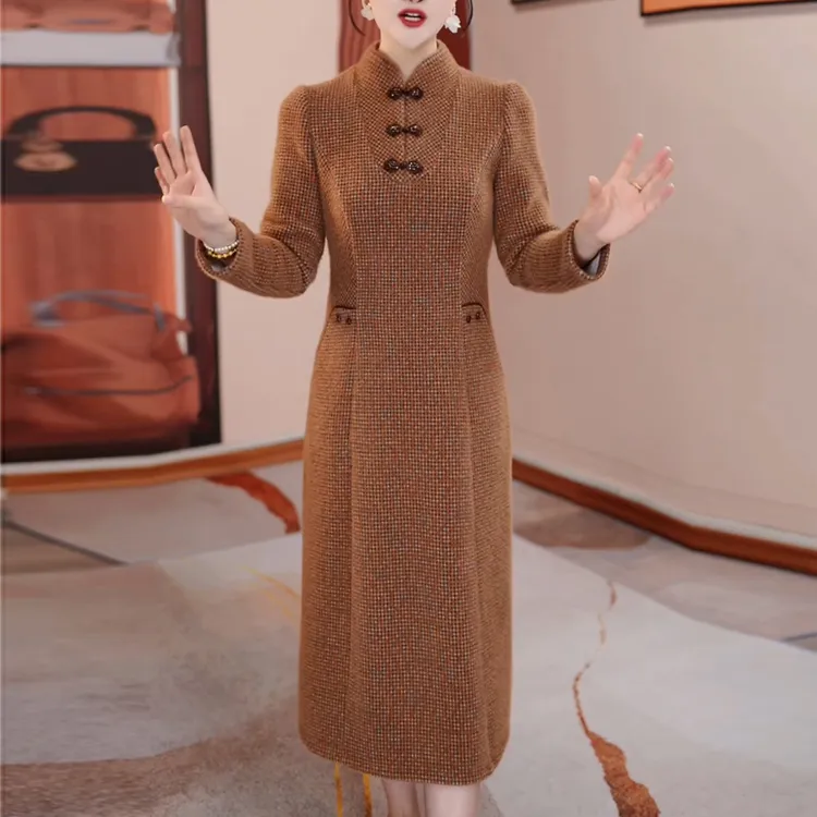 高雅复古风加厚连衣裙女2025秋冬新款妈妈装精致显瘦减龄中长裙子