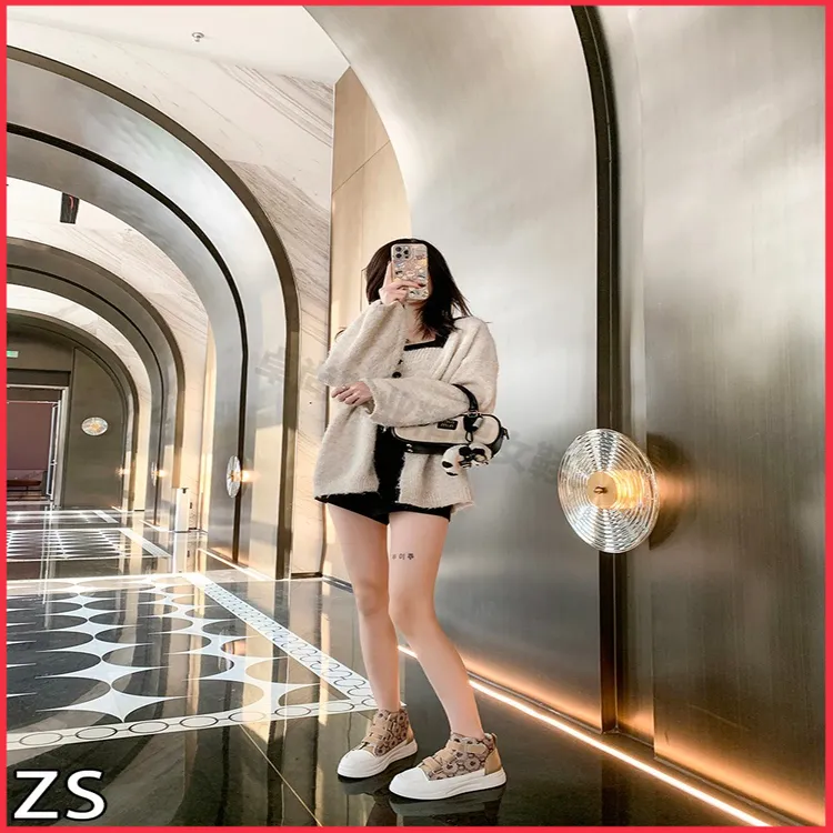 运动原宿春秋韩版板鞋新款轻奢女百搭学生帆布鞋高帮2025年ins