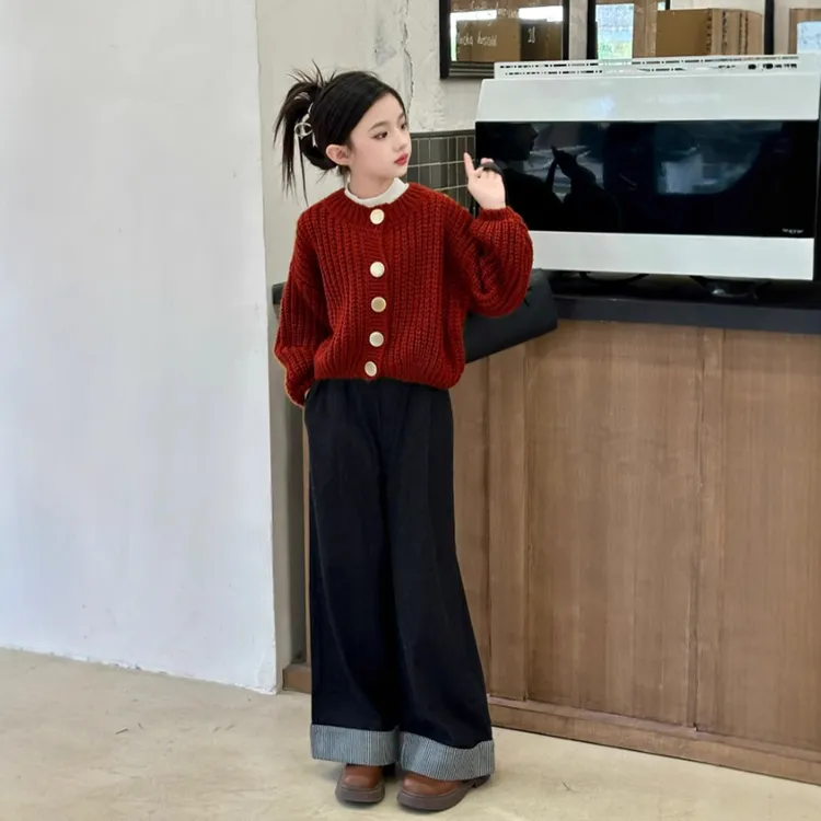 女生秋冬毛衣开衫外套2025新款韩版时髦女孩洋气牛仔阔腿裤两件套