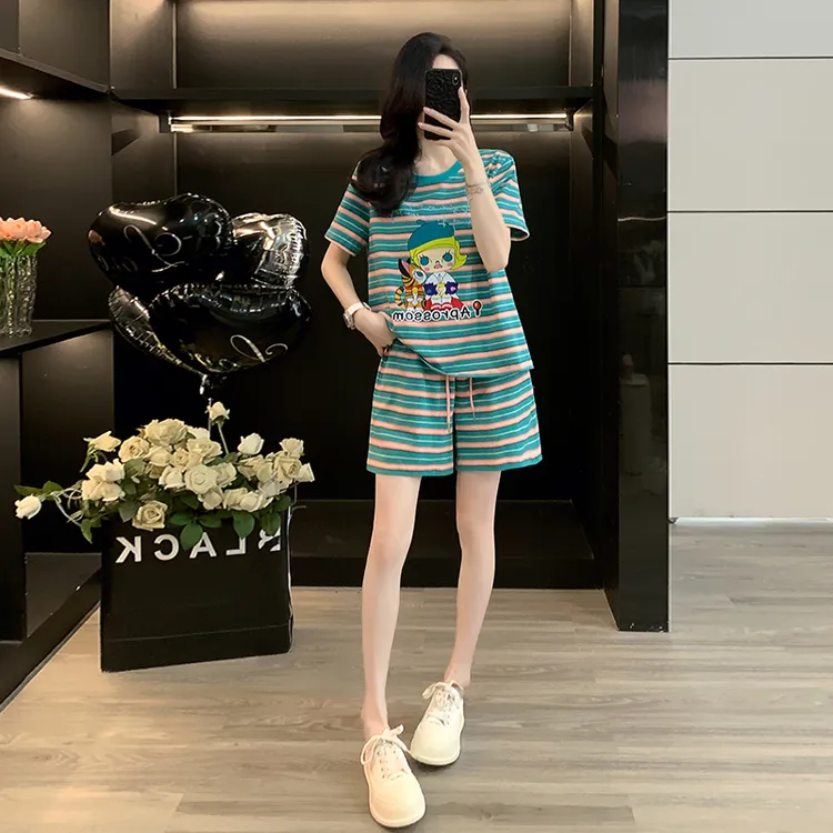 网红洋气绿色条纹宽松运动套装女夏季减龄显瘦短袖T恤短裤两件套