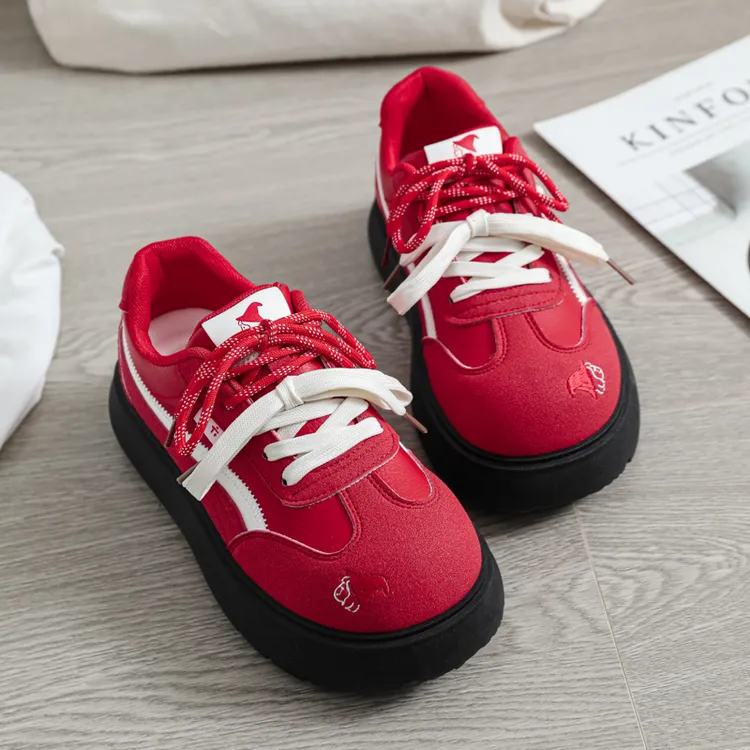 巫六七【原创新品】鞋子女2025秋冬新款德训风学生百搭休闲厚底板鞋