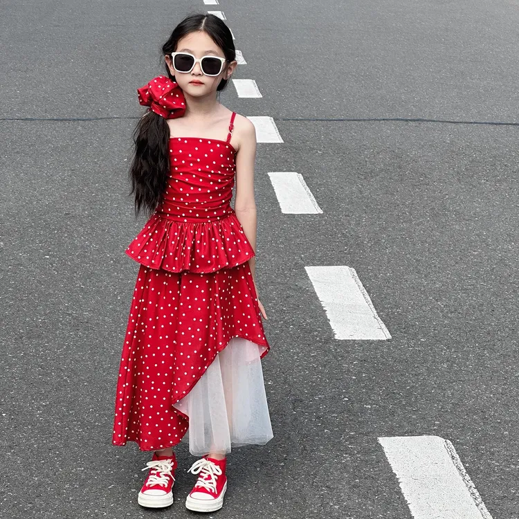 女童夏季连衣裙2025新款儿童洋气时髦裙子小女孩吊带沙滩公主裙潮