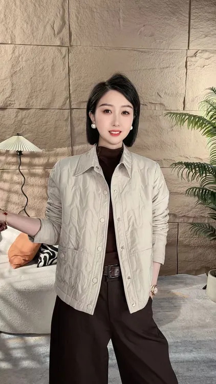 新款刺绣提花格轻薄款外套薄棉厚棉时尚衬衫领女显瘦棉衣气质外套