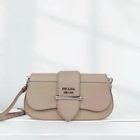 99新 Prada/普拉达 vv/单肩包/C9207379168