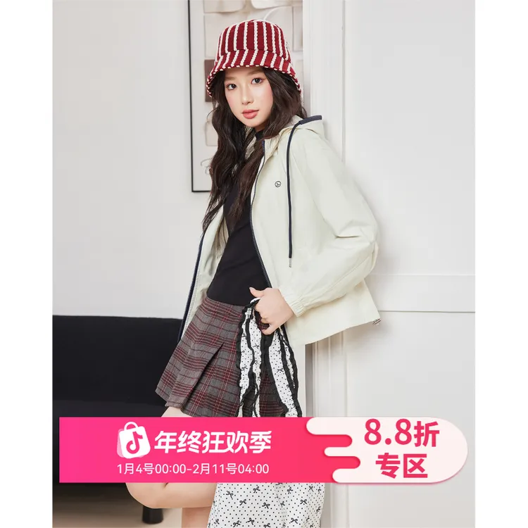 IEF/爱依服2025秋季新款韩版休闲运动风连帽设计通勤外套流光风