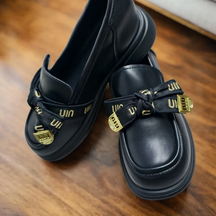 2025秋季新款 火爆上架 平底 真皮乐福鞋 2568-29 黑色 米色35-39