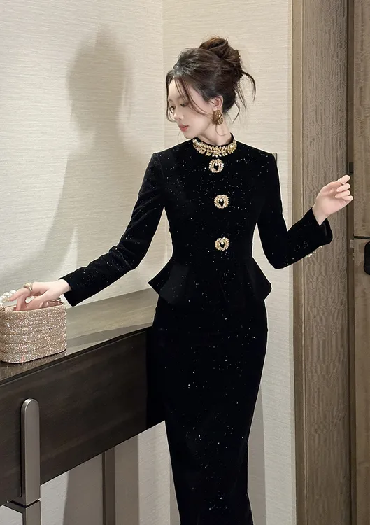 名媛风富家千金轻奢高级感秋冬新款时尚小众修身假两件丝绒连衣裙