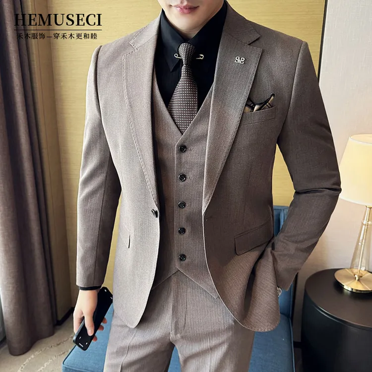 高级感男抗皱细条纹西服新郎结婚咖啡礼服西装三件套修身潮流休闲