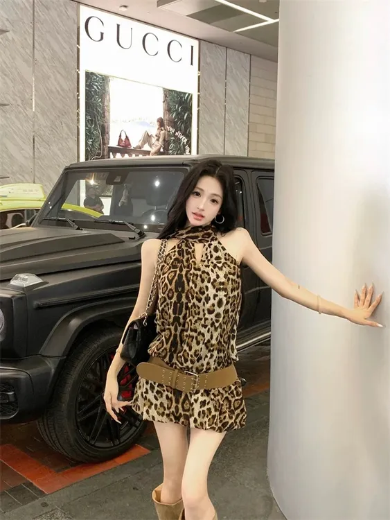 美式辣妹豹纹飘带挂脖连衣裙女夏季显瘦收腰无袖裙子雪纺a字短裙