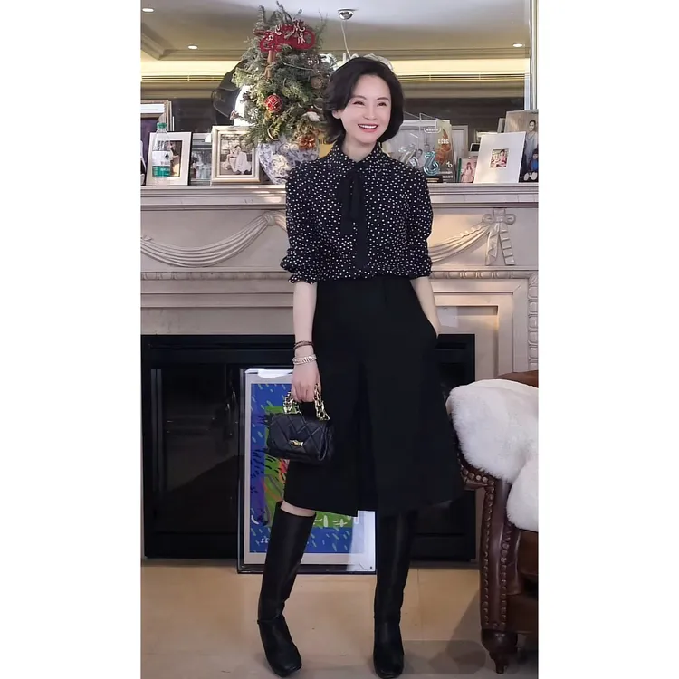 我是摩羯 Basic半裙 74支澳洲美丽诺精纺羊毛混纺斜纹高腰半身裙