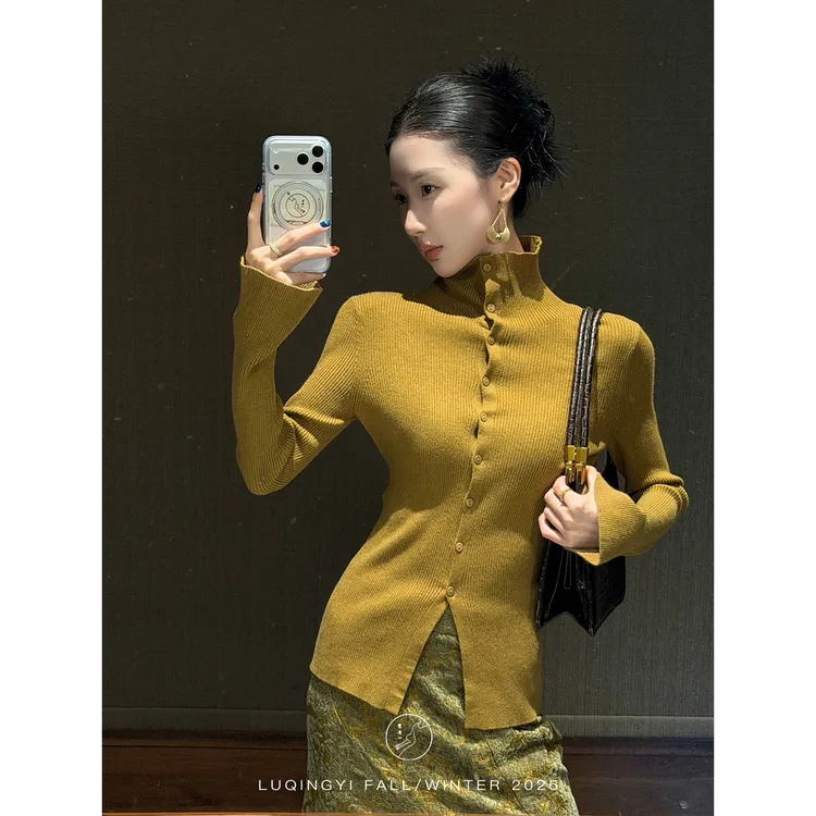 鹭青一原创【解愠】复古莱赛尔羊毛修身打底针织衫L25M9087G