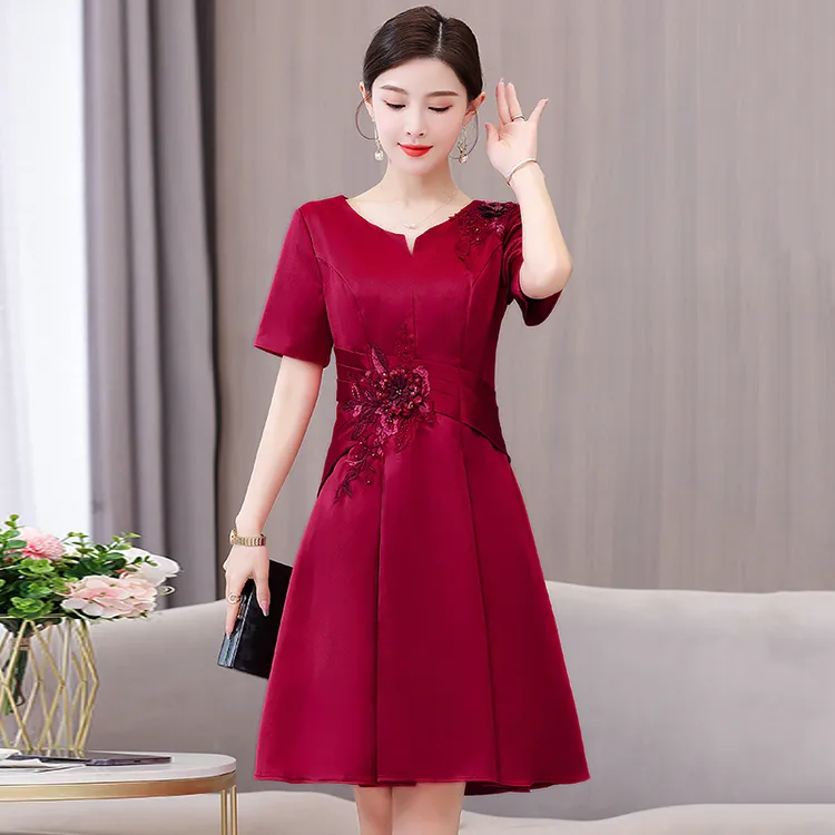 喜婆婆婚宴装夏季年轻平时可穿2025新款五一妈妈礼服小个子女高贵
