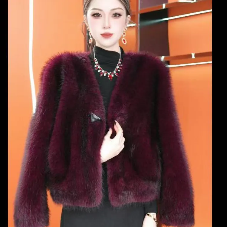 2025年新款短款高端轻奢保暖外套 -1