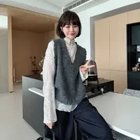 秋冬叠穿洋气时尚V领无袖宽松针织毛衣马甲