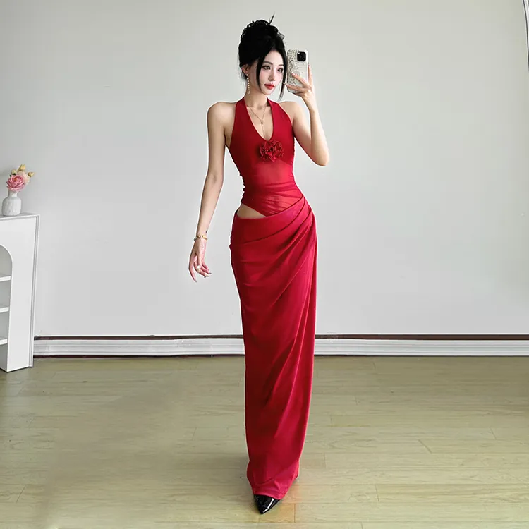 Malou 荆棘玫瑰遮腰镂空小性感V领网纱显瘦挂脖连衣裙女K25D65220