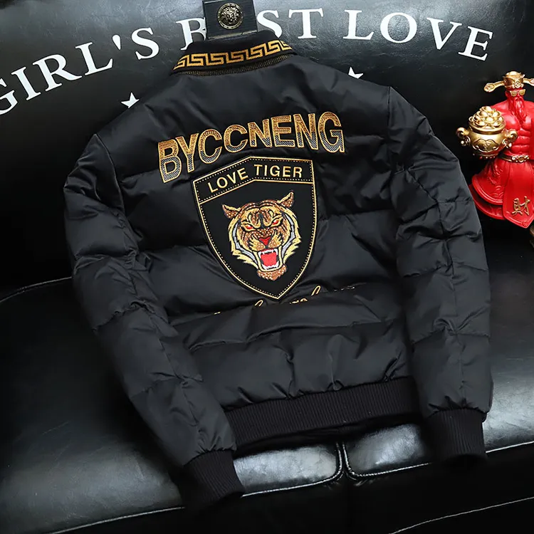 费比萨彻高端男士冬季羽绒服外套韩版时尚老虎刺绣短款加厚防寒