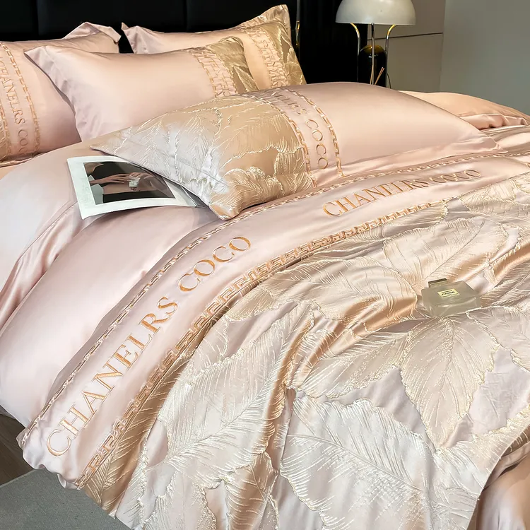 V/雅鹿夏季冰丝四件套轻奢高级感床单被套三件套床上用品2025新款