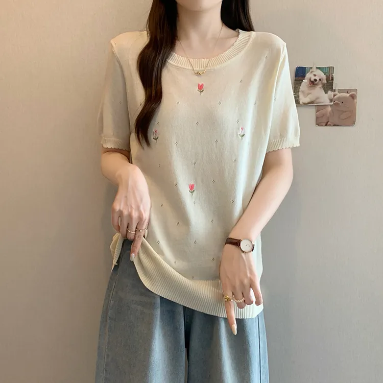 夏季新款大码绣花正肩冰丝短袖T恤女微胖妹妹松弛感休闲宽松上衣