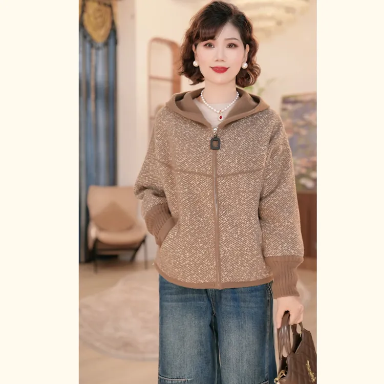 年轻妈妈秋装时尚休闲外套2025新款洋气中老年女装上衣服