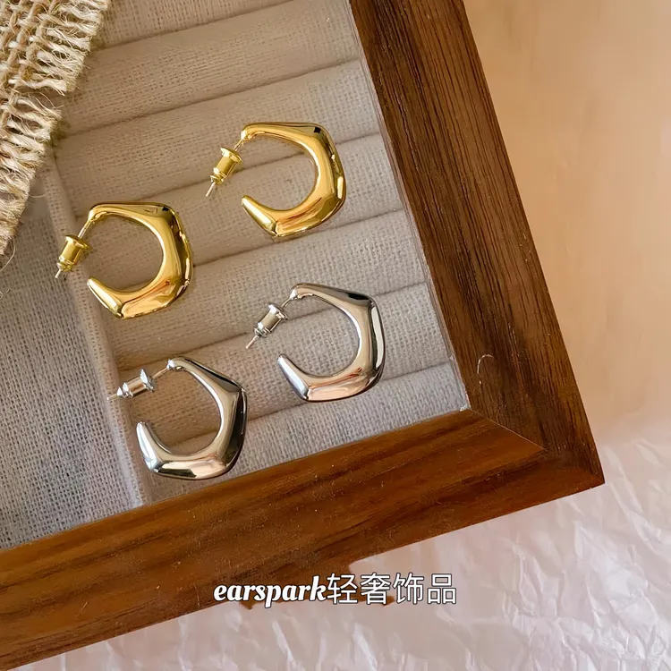 EarSpark 钛钢耳饰 简约百搭耳圈气质轻奢