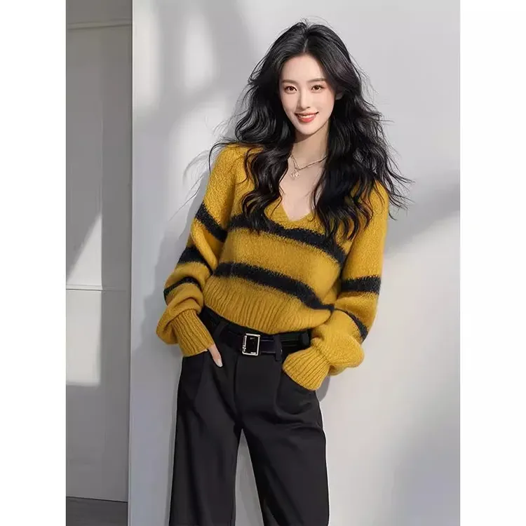 慵懒风高级感休闲裤冬天内搭上衣黄黑条纹v领宽松针织毛衣套装女