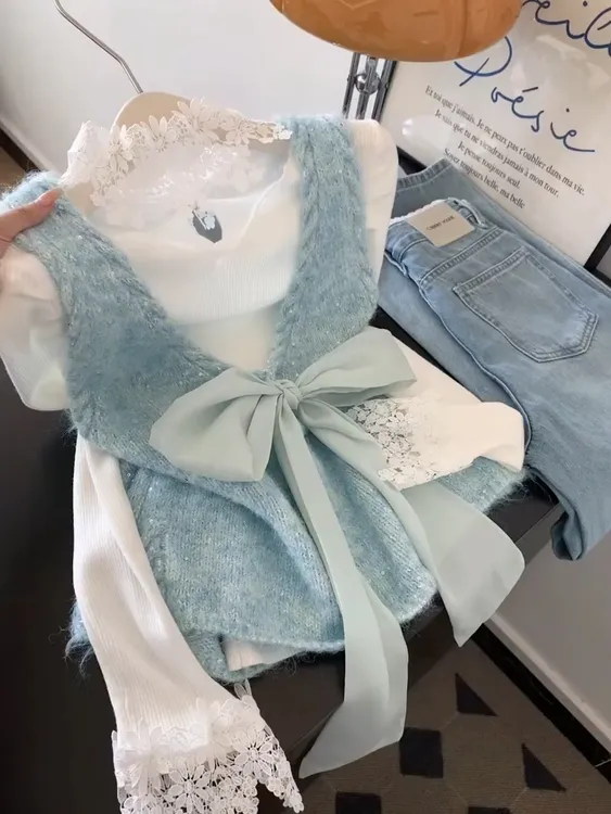 蝴蝶结绑带v领亮片针织吊带背心2025设计感初秋叠穿蕾丝打底上衣