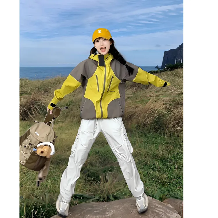 芙沿芥末黄冲锋衣外套女款2025春秋新款三合一户外防水情侣登山服