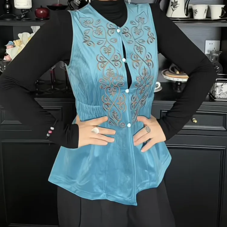 拼接纯色宽松型常规款马甲复古女马夹短款绿色国风