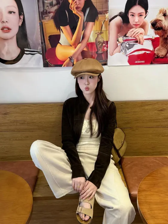 2025秋季新款韩系气质小众设计感短款外套百搭休闲裤时尚两件套装