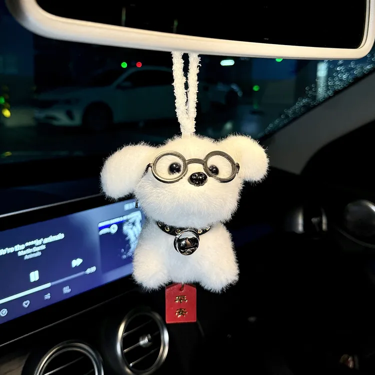 可爱小狗汽车挂件车内饰品摆件公仔玩偶后视镜挂饰女创意有趣装饰