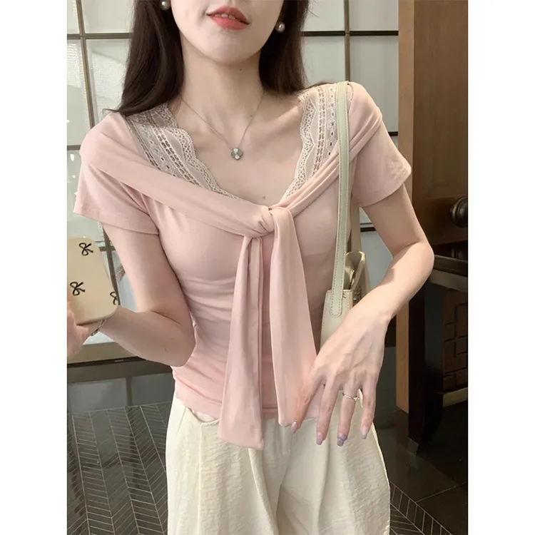 法式V领蕾丝拼接蝴蝶结绑带正肩短袖t恤女夏季显瘦小众设计感上衣