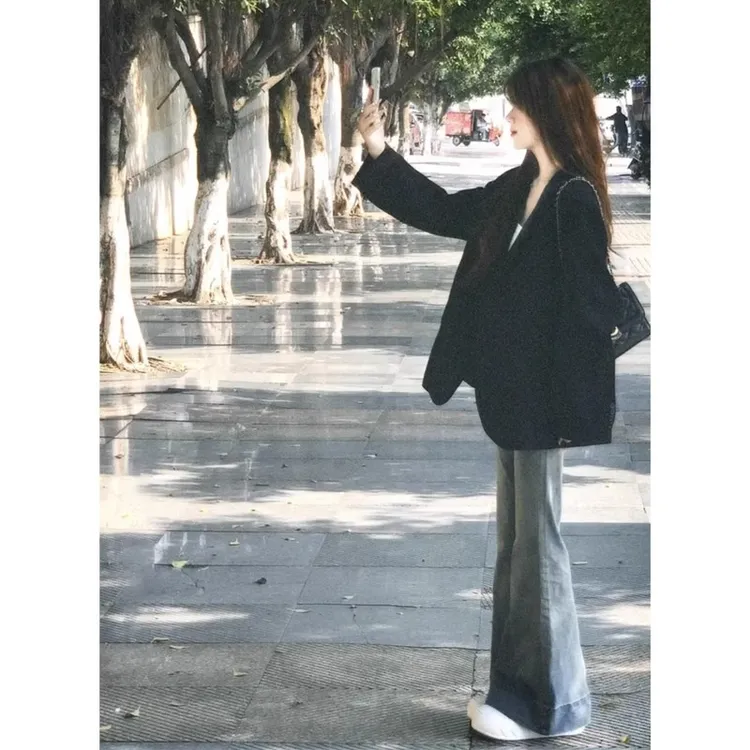 黑色西装外套女2025春秋新款高级感休闲韩系修身小个子设计感西服