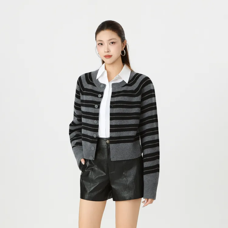 AMASS/阿玛施秋冬保暖100%绵羊毛宽松慵懒显瘦390针织开衫548033