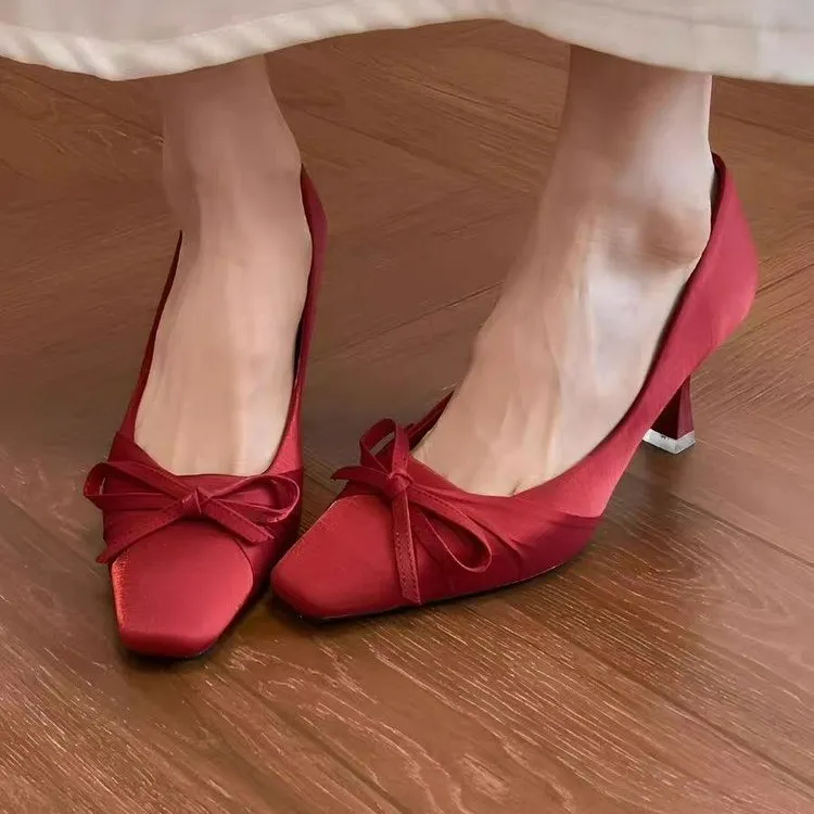 法式蝴蝶结单鞋女2025新款配裙子不累脚温柔仙女气质方头高跟鞋女