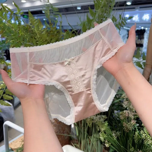 早安蜜语（3条装）法式纯欲风缎面蕾丝中腰透气包臀女士三角裤