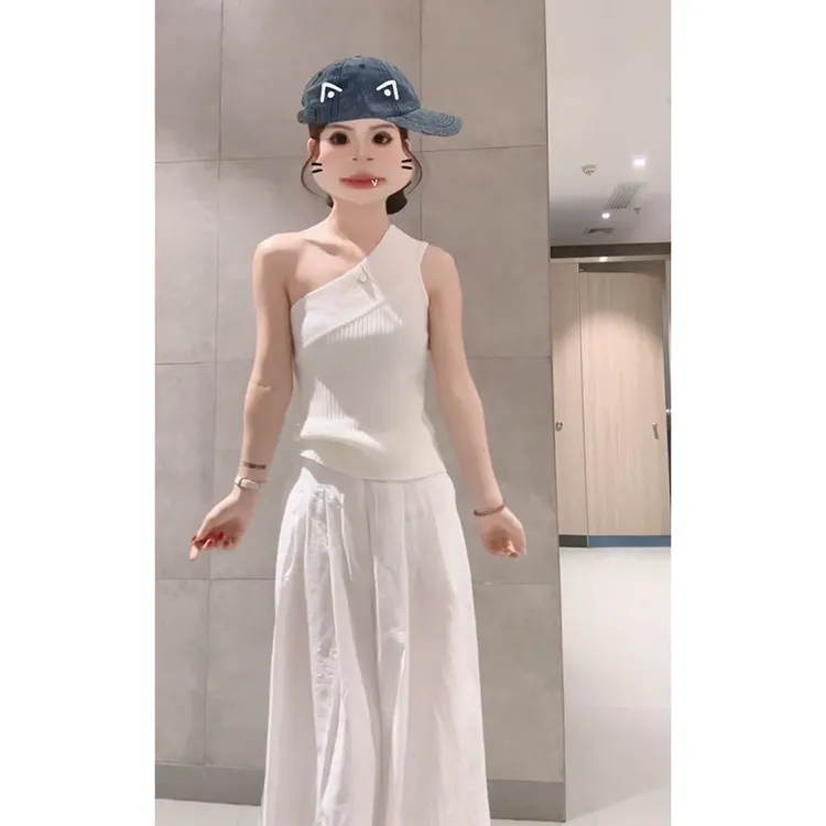 2025夏季新款女法式设计感修身露肩无袖上衣百搭高腰显瘦阔腿长裤