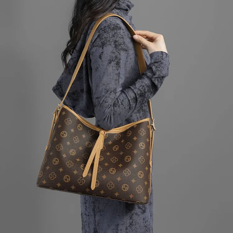 轻奢女包2025高级感夏季单肩腋下箱包托特包包斜挎包大容量新款