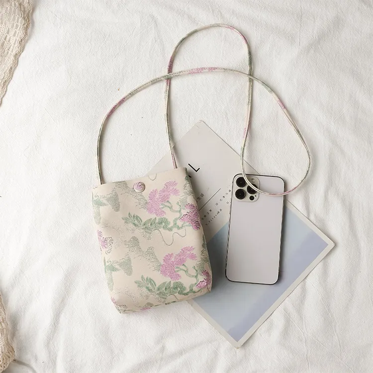 国风新中式放装手机包女迷你小包小巧轻便散步高级感夏季斜挎包