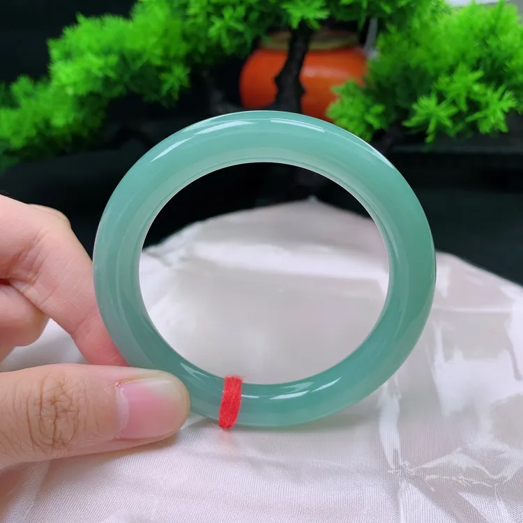 52圈口缅甸天然翡翠A货 老坑细糯种满绿圆条翡翠手镯女款809285