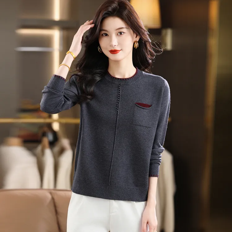 圆领针织打底衫中年妈妈秋装2025年新款宽松钉珠毛衣减龄内搭上衣