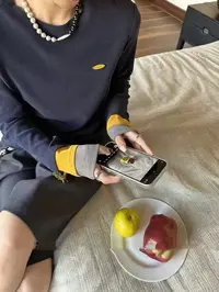 小雅姐姐  韩系氛围感净版撞色设计长袖T恤KE80